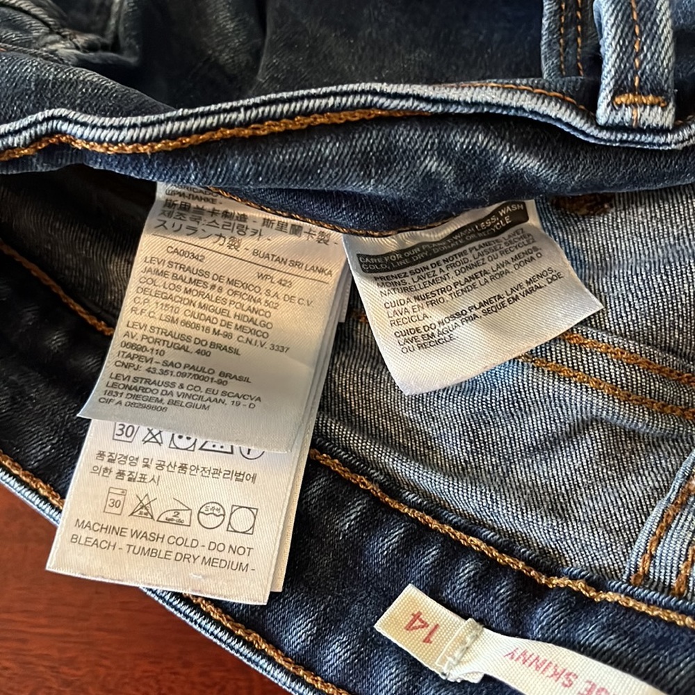 Levi’s-Mid Rise Skinny - Picture 7 of 7